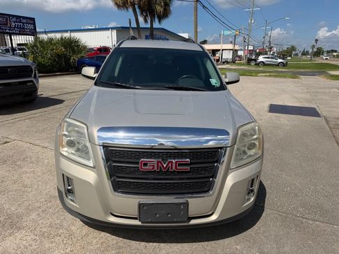 Used 2011 GMC Terrain SLE w/ Convenience Package AWD/4WD image 3