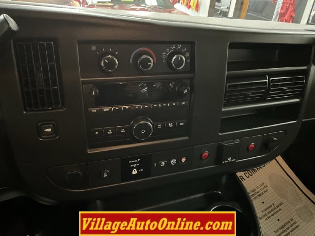 Used 2019 Chevrolet Express 2500 RWD image 16