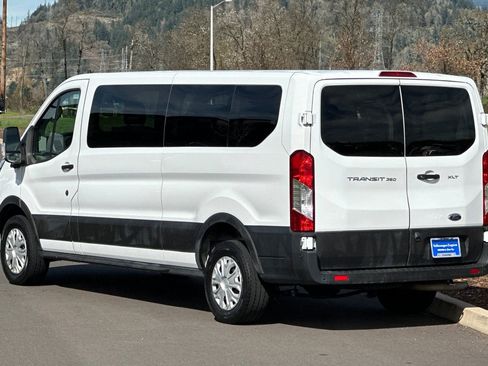 Used 2023 Ford Transit 350 XLT image 5