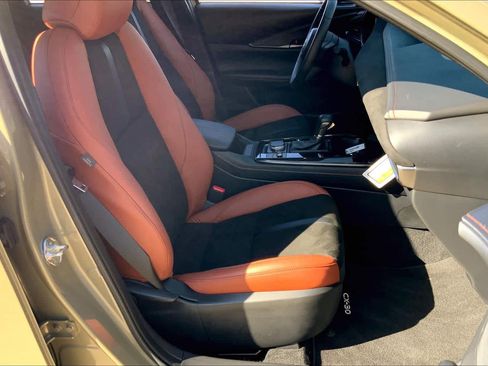 Certified 2025 MAZDA CX-30 Carbon image 8