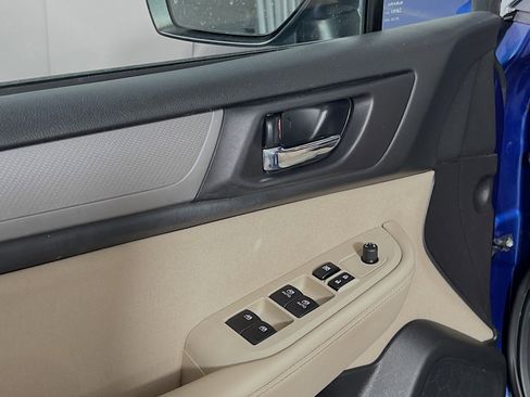 Used 2016 Subaru Outback 2.5i Premium image 17