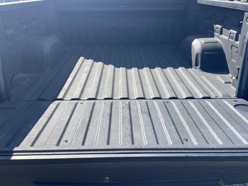 Used 2023 Chevrolet Silverado 1500 LT image 11