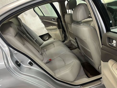 Used 2013 INFINITI G37 x Sedan w/ Premium Pkg AWD/4WD image 30