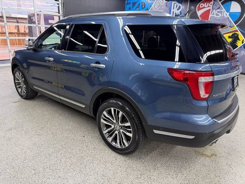 Used 2019 Ford Explorer Platinum AWD/4WD image 3