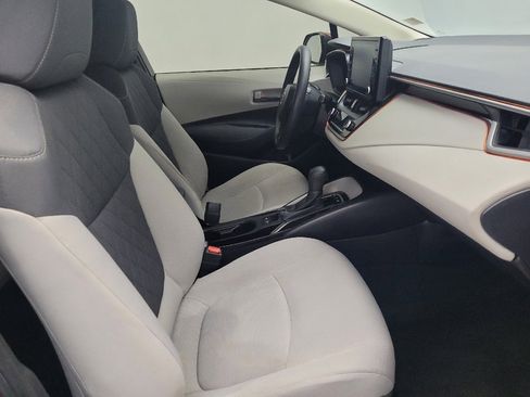 Used 2022 Toyota Corolla LE image 21