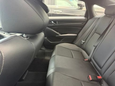 Used 2019 Honda Accord Sport image 10