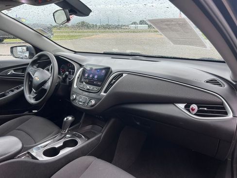 Used 2020 Chevrolet Malibu LS FWD image 14