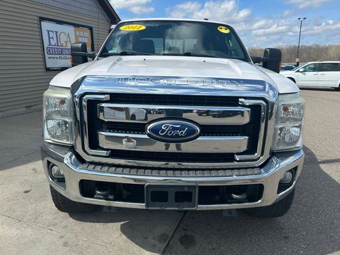 Used 2011 Ford F350 Lariat w/ Lariat Interior Pkg image 2