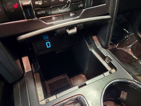 Used 2018 Ford Explorer XLT w/ Equipment Group 201A image 34