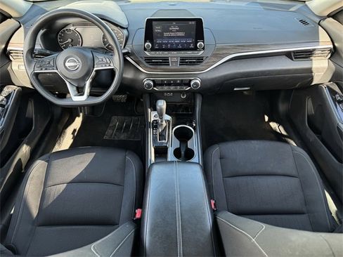 Used 2023 Nissan Altima 2.5 SV image 10