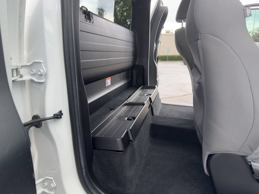 Used 2022 Toyota Tacoma SR RWD image 11