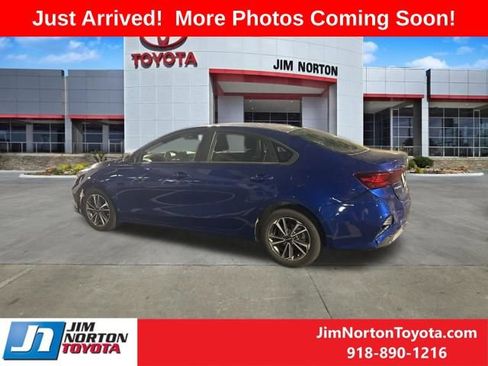 Used 2023 Kia Forte LXS w/ LXS Technology Package image 5