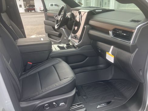 New 2026 GMC Yukon Denali image 19