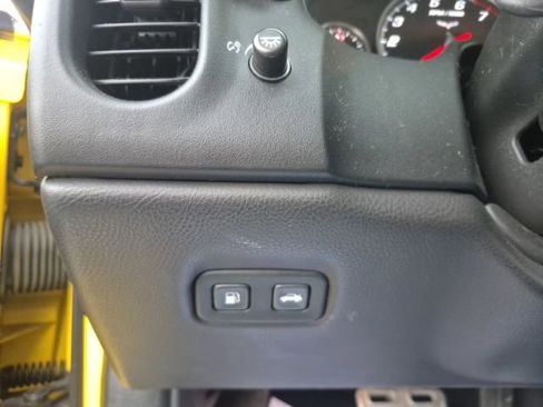 Used 2008 Chevrolet Corvette Coupe image 27