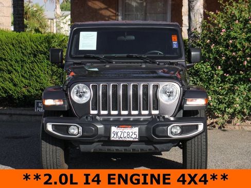 Used 2020 Jeep Wrangler Unlimited Sahara image 3