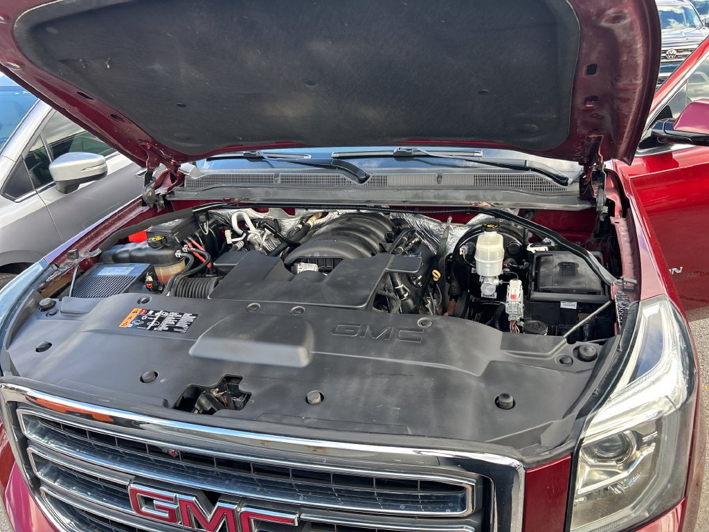 Used 2018 GMC Yukon SLT w/ Open Road Package AWD/4WD image 10