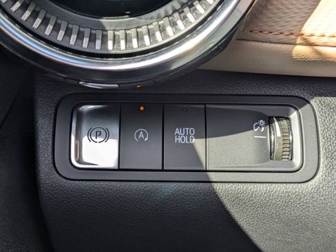 New 2025 Chevrolet Equinox ACTIV w/ Safety and Technology Package image 27