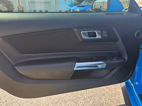 Used 2022 Ford Mustang GT w/ GT Performance Package RWD image 28