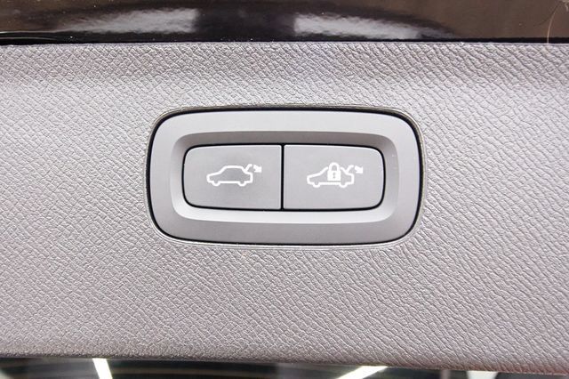 Used 2026 Volvo XC90 B6 Ultra AWD/4WD image 34