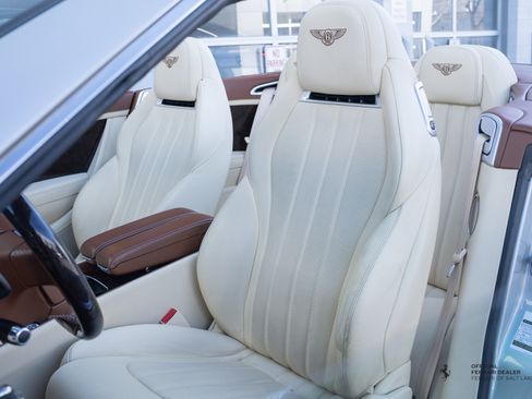 Used 2015 Bentley Continental GT image 19