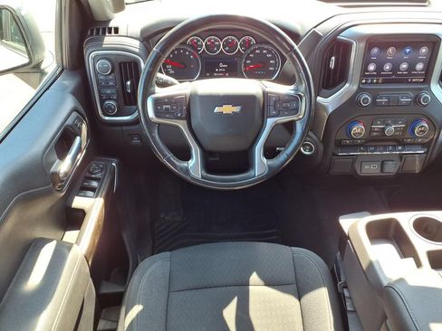 Used 2021 Chevrolet Silverado 1500 LT AWD/4WD image 11