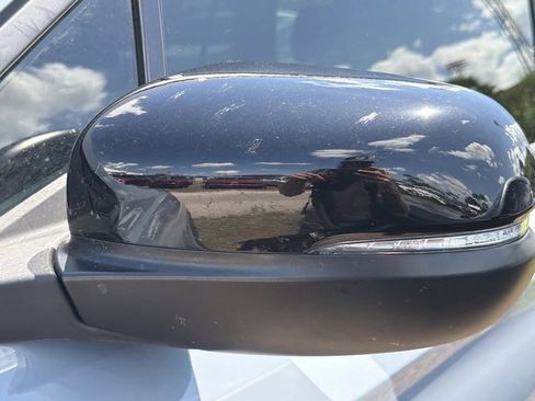 Used 2022 Honda Pilot TrailSport image 6