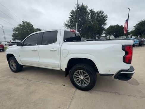 Used 2023 Chevrolet Colorado LT w/ LT Convenience Package II AWD/4WD image 6