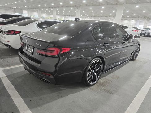 Used 2023 BMW 540i 540i w/ M Sport Package image 4