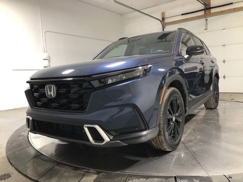 Used 2024 Honda CR-V Sport Touring image 3