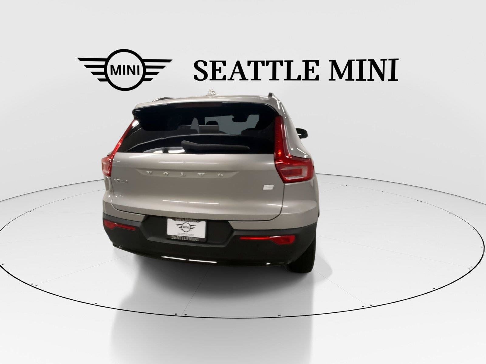 Used 2023 Volvo XC40 Recharge Ultimate w/ Protection Package Premier AWD/4WD image 10