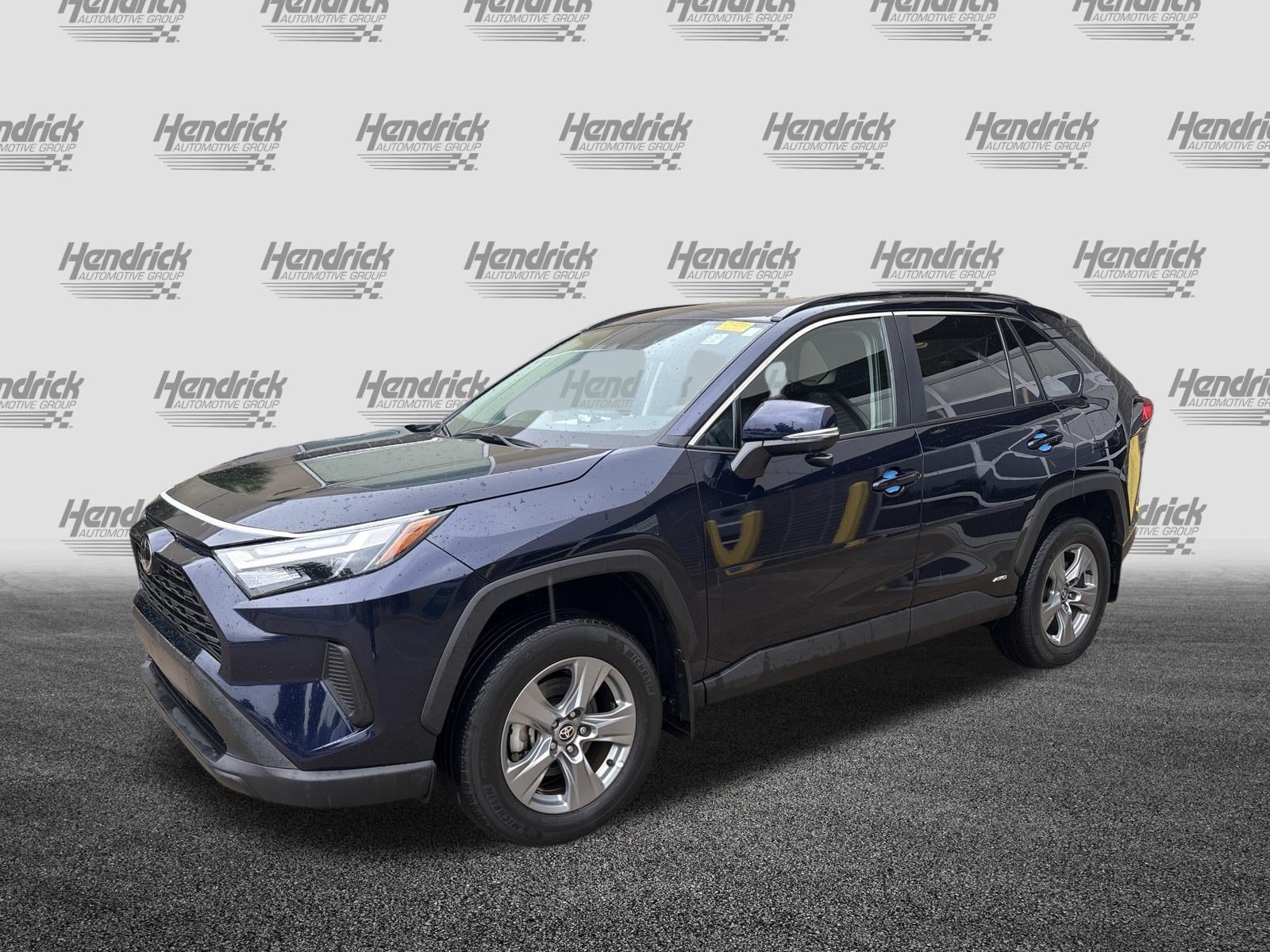 Used 2025 Toyota RAV4 XLE w/ Convenience Package AWD/4WD image 5