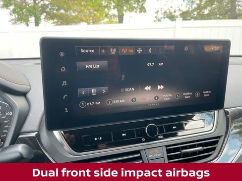 New 2025 Nissan Altima 2.5 SR w/ SR Premium Package image 28