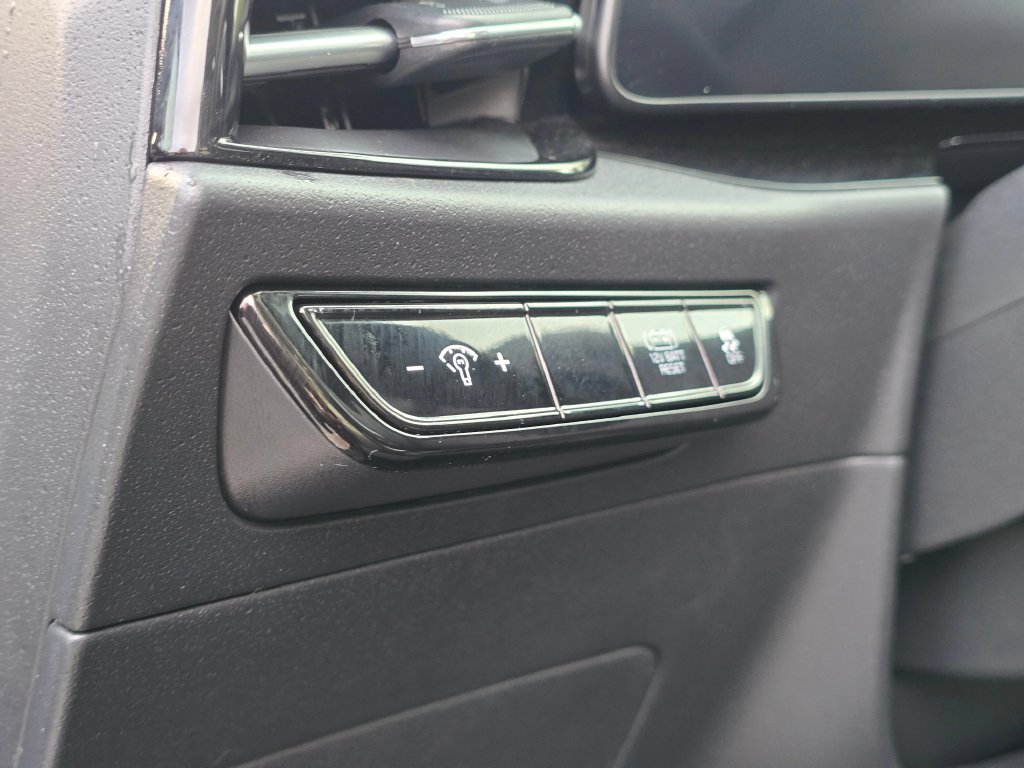 Certified 2024 Kia Niro EX Touring FWD image 25