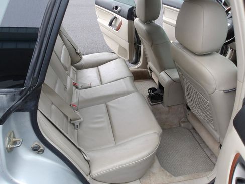 Used 2005 Subaru Outback 3.0R Limited AWD/4WD image 12