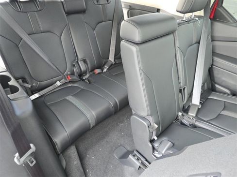 New 2025 Honda Pilot Touring image 26