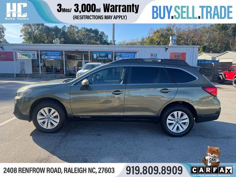 Used 2019 Subaru Outback 2.5i Premium image 2