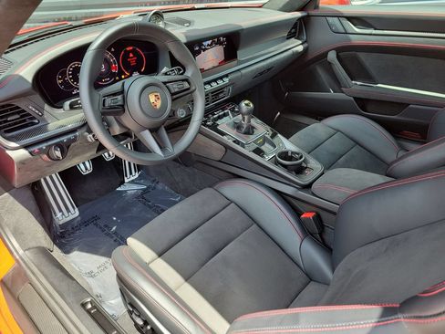 Certified 2026 Porsche 911 GT3 RWD image 4