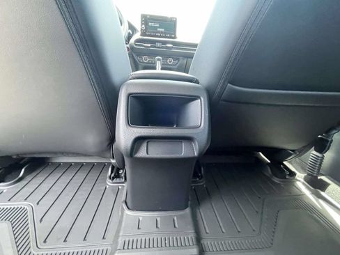 Used 2024 Honda HR-V EX-L image 3