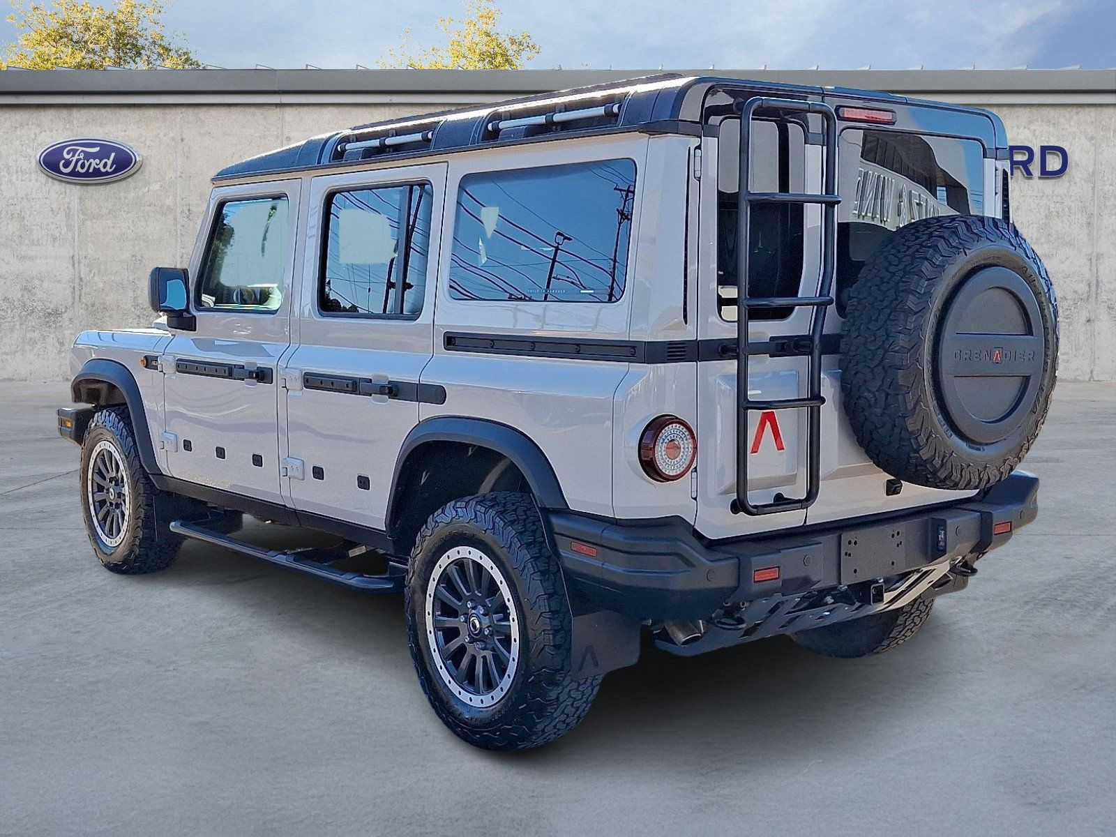 Used 2024 INEOS Grenadier Station Wagon AWD/4WD image 4