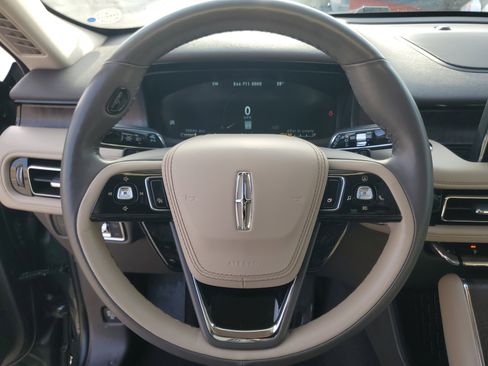 Certified 2022 Lincoln Aviator Reserve w/ Equipment Group 201A image 14