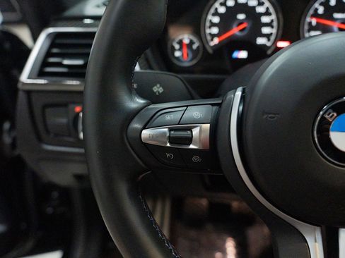Used 2018 BMW M3 image 38
