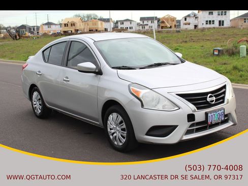 Used 2016 Nissan Versa SV FWD image 7