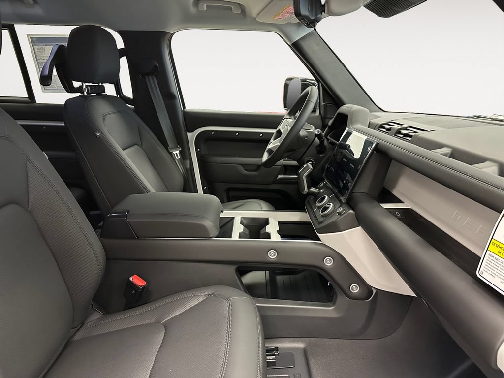 New 2026 Land Rover Defender 110 S AWD/4WD image 15