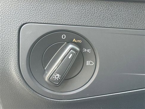 Used 2024 Volkswagen Tiguan S image 26