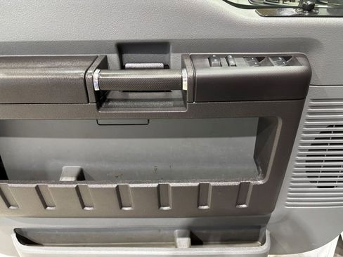 Used 2012 Ford F250 XL w/ PWR Equipment Group image 16