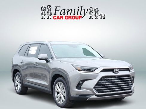 New 2026 Toyota Grand Highlander Limited FWD image 2