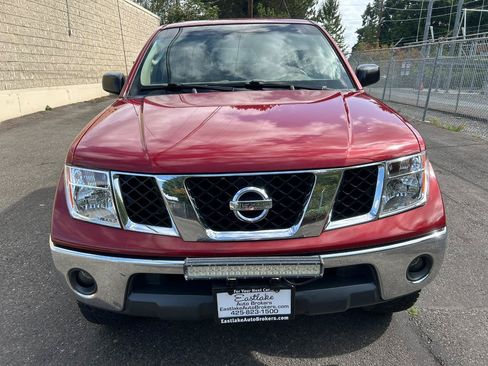Used 2007 Nissan Frontier SE w/ SE Value Truck Pkg AWD/4WD image 2