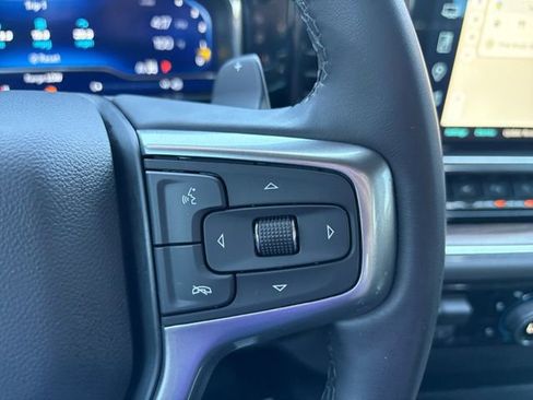 Used 2024 Chevrolet Silverado 1500 LT Trail Boss w/ Convenience Package II AWD/4WD image 28