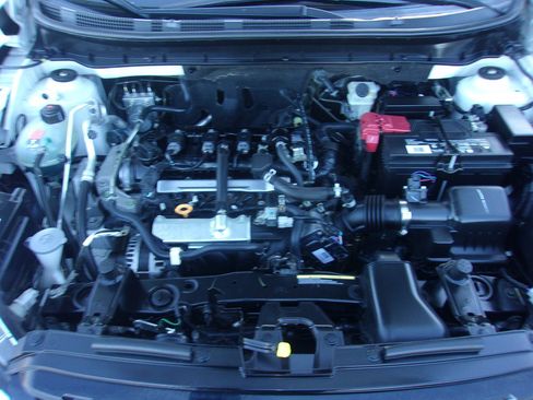 Used 2022 Nissan Kicks S image 24