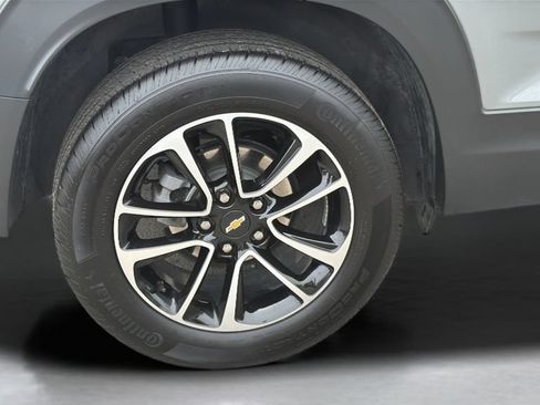 Used 2025 Chevrolet TrailBlazer LT FWD image 24